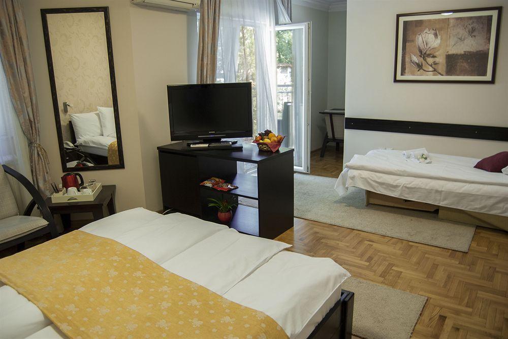 Villa Forest Beograd Ngoại thất bức ảnh