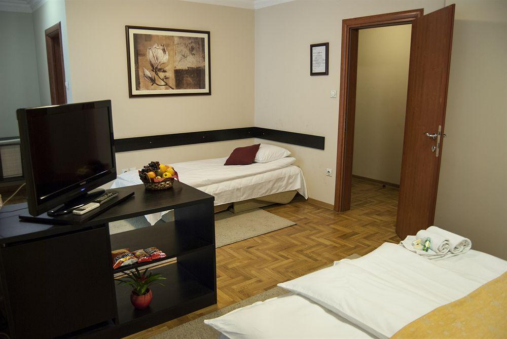 Villa Forest Beograd Ngoại thất bức ảnh