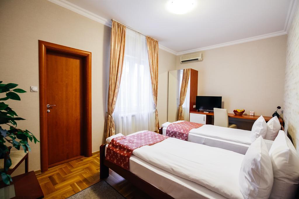 Villa Forest Beograd Ngoại thất bức ảnh