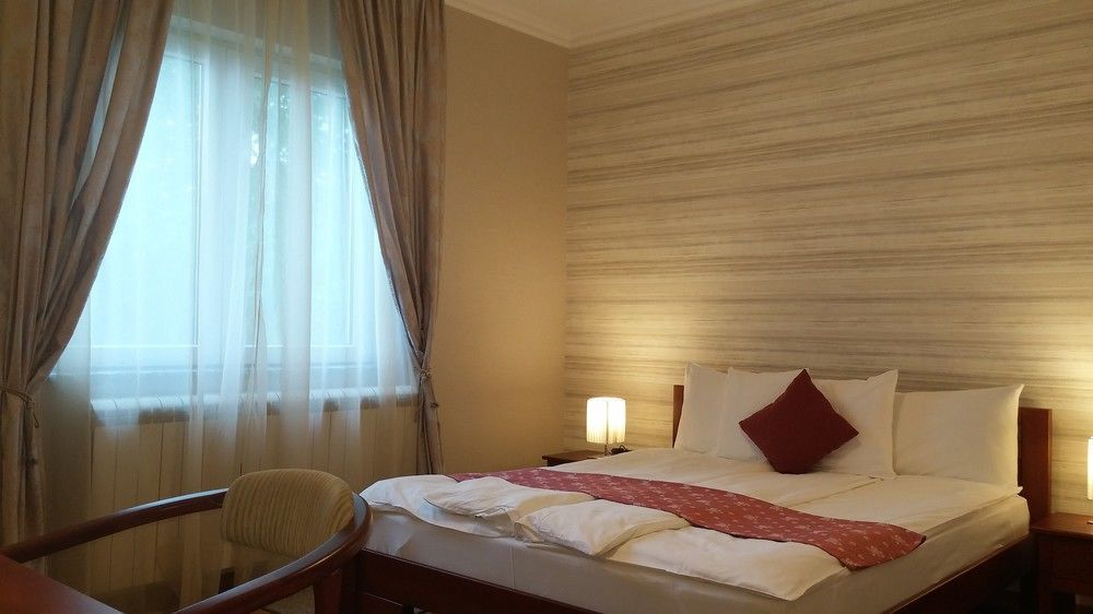 Villa Forest Beograd Ngoại thất bức ảnh